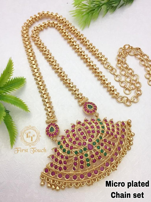 Chain with pendant Gold finish (FZ)